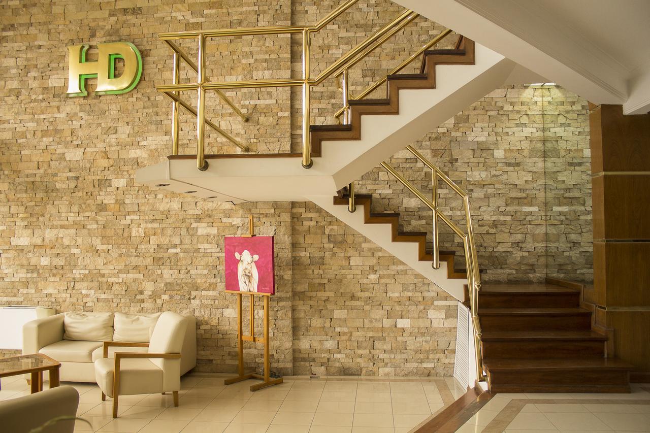 Hotel Dior Tandil Extérieur photo