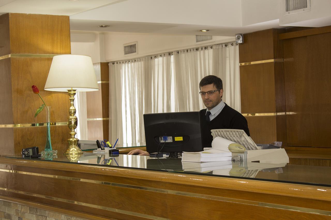 Hotel Dior Tandil Extérieur photo